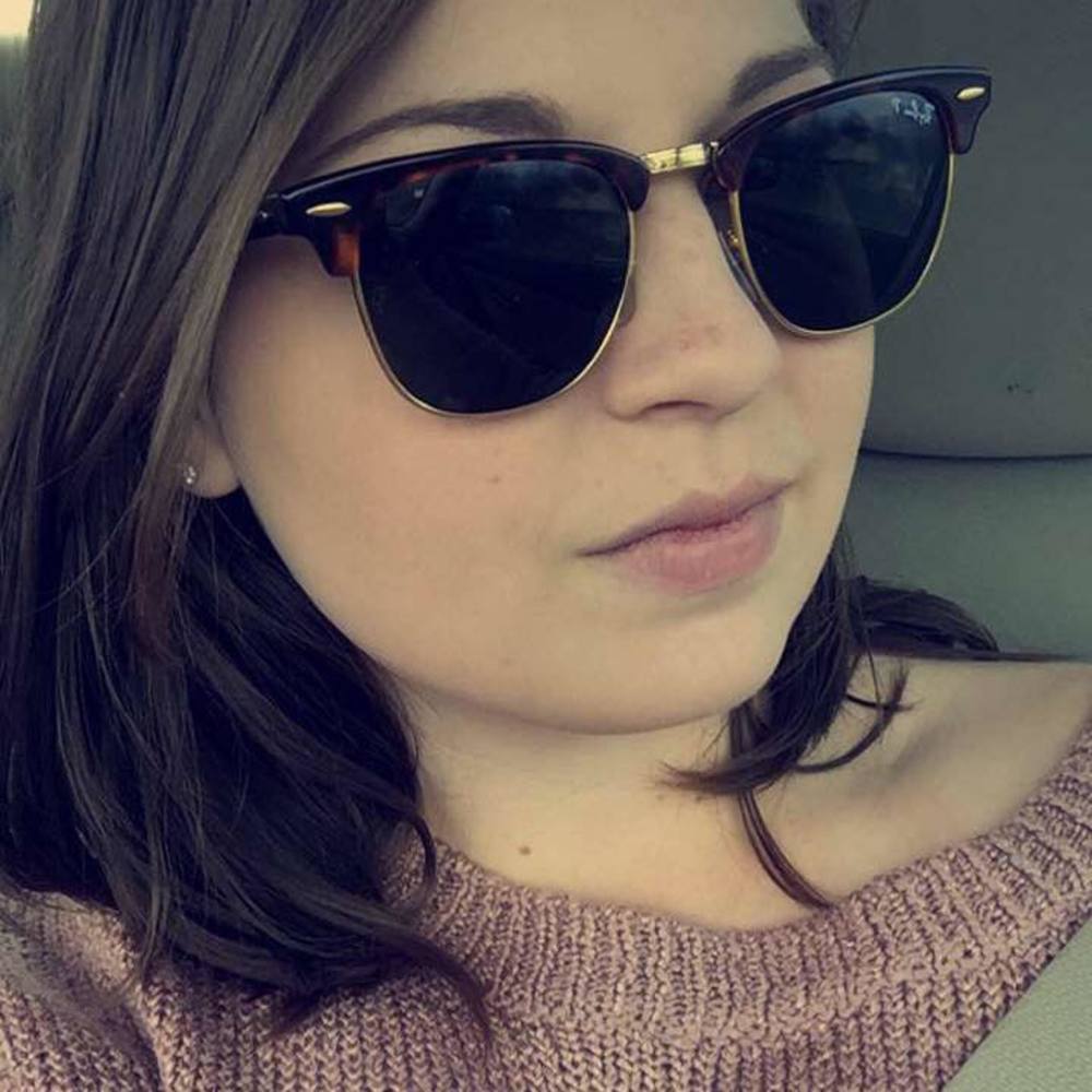 Meet your Posher, Savannah